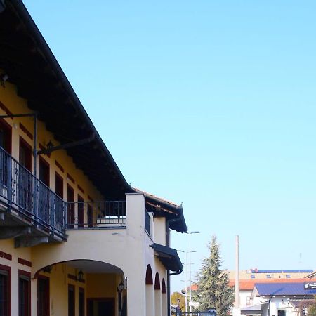 Albergo Vecchio Pavone Borgaro Torinese Exteriör bild