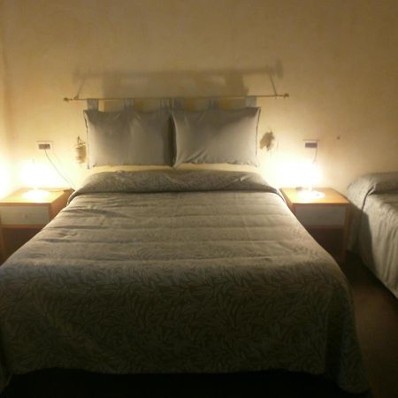 Albergo Vecchio Pavone Borgaro Torinese Exteriör bild