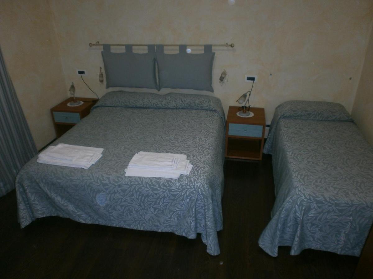 Albergo Vecchio Pavone Borgaro Torinese Exteriör bild