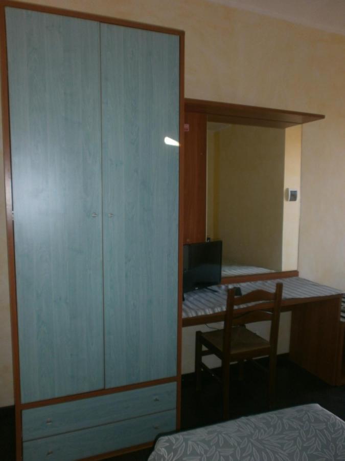 Albergo Vecchio Pavone Borgaro Torinese Exteriör bild